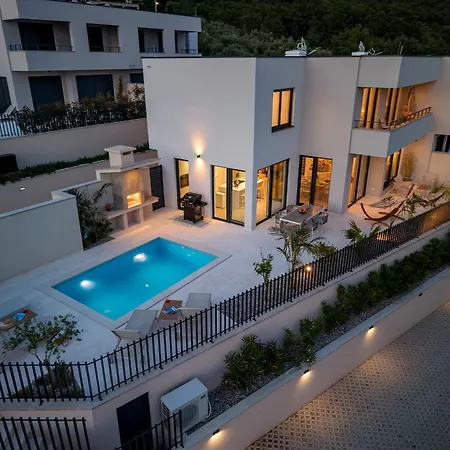 فيلة Azure Del Mar ماكارسكا